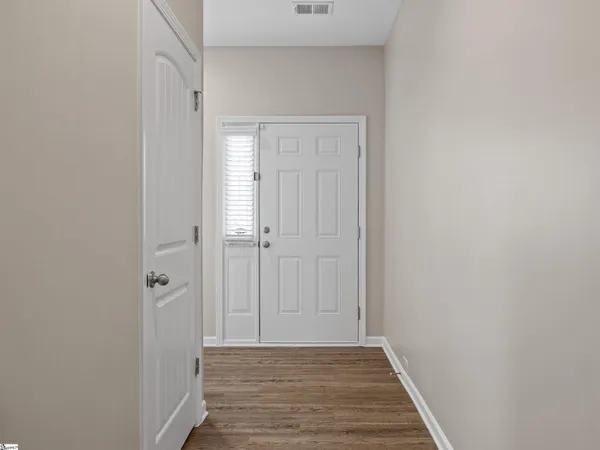 $315,000 | 311 Rossmoor Court, Duncan, SC 29334