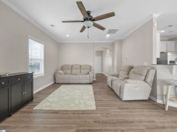 $315,000 | 311 Rossmoor Court, Duncan, SC 29334