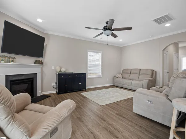 $315,000 | 311 Rossmoor Court, Duncan, SC 29334