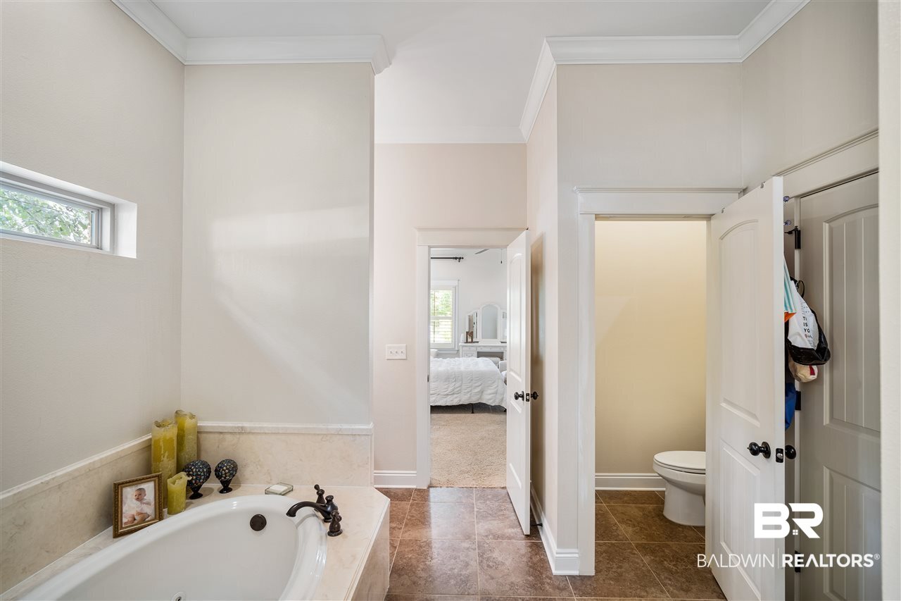 9054 Lake View Drive Fairhope, AL 36532 - Photo 14 of 29 Master Bath