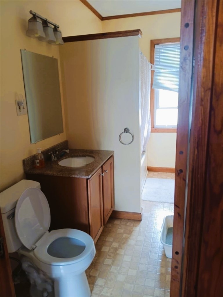 398 Willow Street Woonsocket, RI 02895 - Photo 23 of 25 3rd Floor