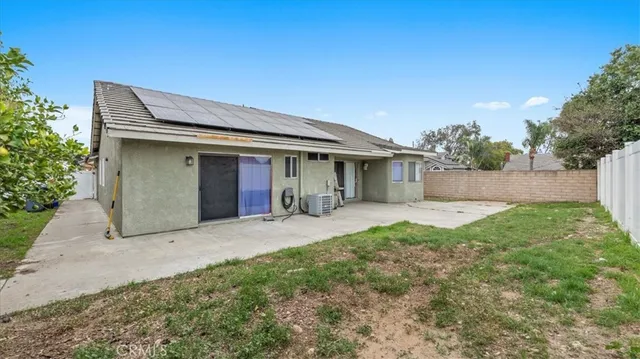 $674,900 | 7550 Periwinkle Drive, Fontana, CA 92336