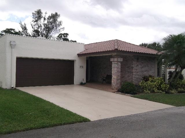 6735 Lago Vista Terrace Boca Raton, FL 33433 - Photo 3 of 33 hilde 058