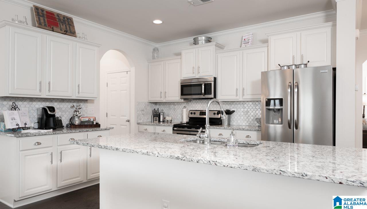 1083 Riviera Drive Calera, AL 35040 - Photo 14 of 45