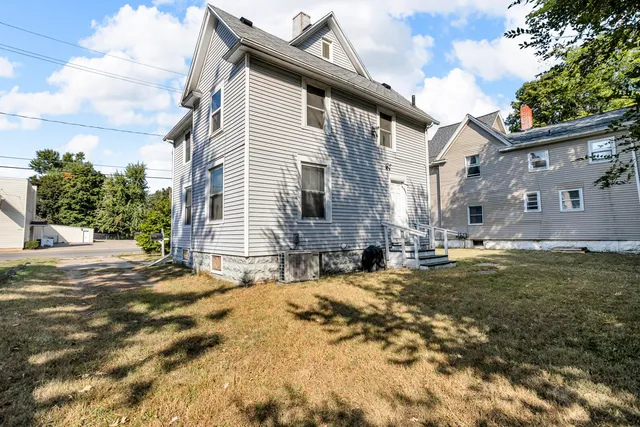 $104,900 | 1511 Martin Luther King Jr Drive, Jackson, MI 49203