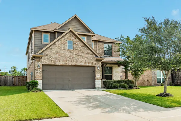 $365,000 | 119 Bower Bloom Drive, Rosharon, TX 77583