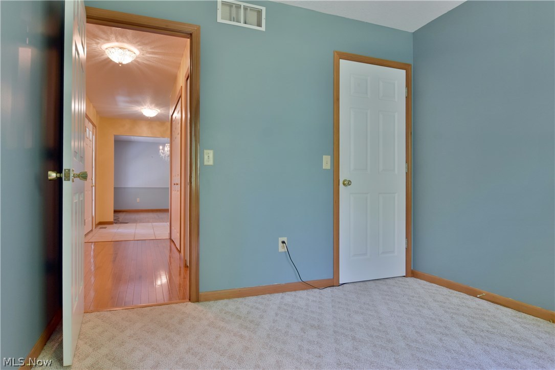 5939 Ridge Road Cortland, OH 44410 - Photo 17 of 35 Gallery Image 17