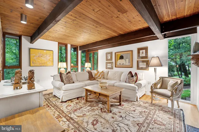 $2,150,000 | 1330 Potomac School Road, McLean, VA 22101