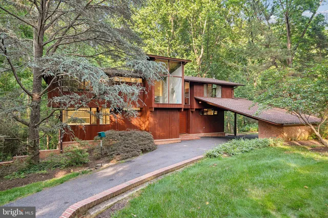 $2,150,000 | 1330 Potomac School Road, McLean, VA 22101