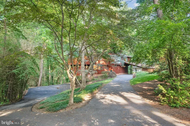 $2,150,000 | 1330 Potomac School Road, McLean, VA 22101