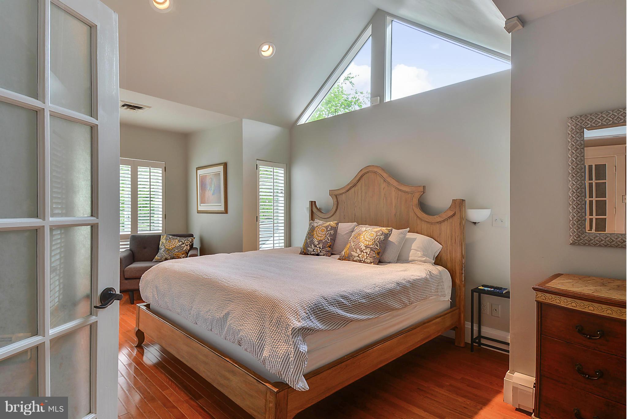 704 Cliveden Road Pikesville, MD 21208 - Photo 14 of 30 Bedroom (Master)