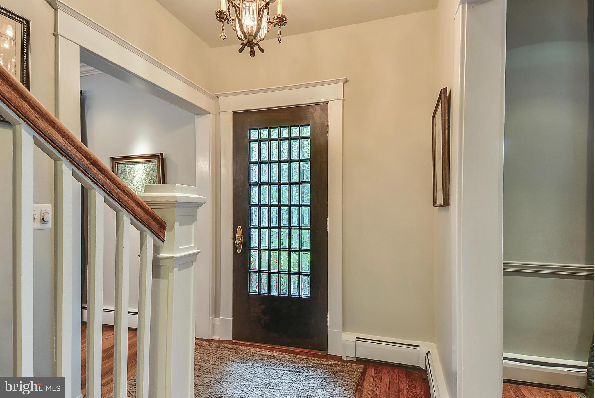 704 Cliveden Road Pikesville, MD 21208 - Photo 3 of 30 Foyer