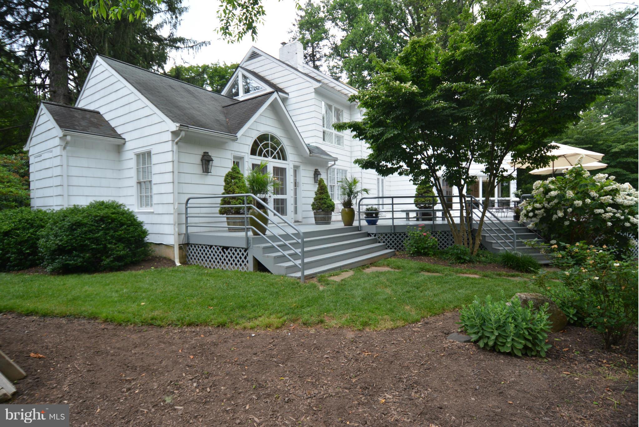 704 Cliveden Road Pikesville, MD 21208 - Photo 22 of 30 Exterior (Rear)