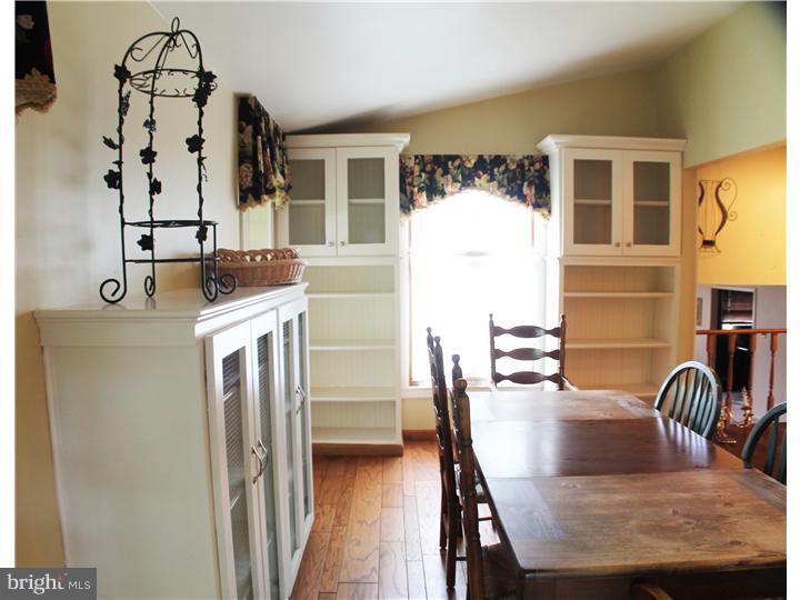 617 Parry Road Cinnaminson, NJ 08077 - Photo 4 of 21 Kitchen