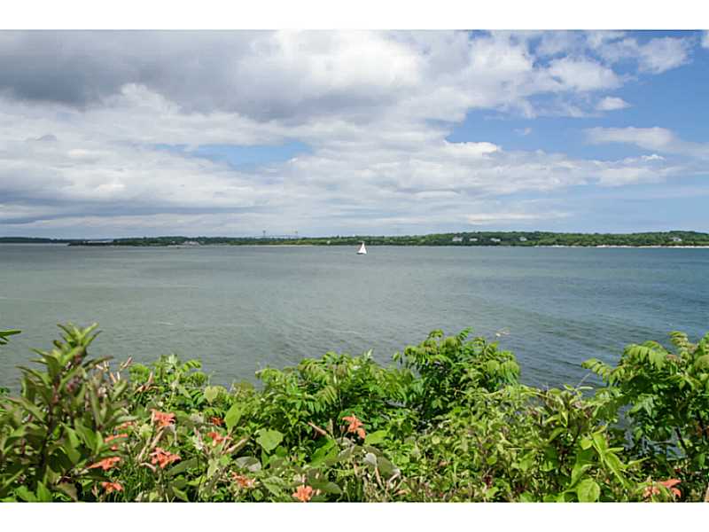 146 Colonel John Gardner Road Narragansett, RI 02882 - Photo 5 of 25 View.