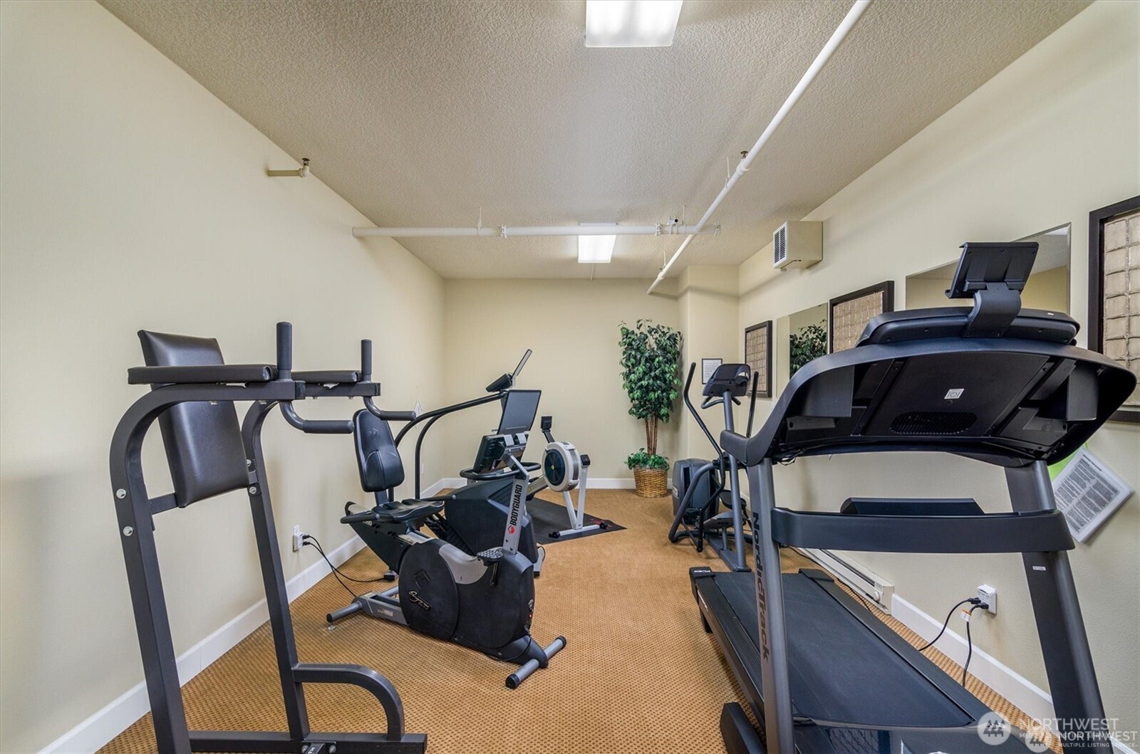1548 River Road, Unit 209 Longview, WA 98632 - Photo 23 of 24 a view of a room with gym equipment