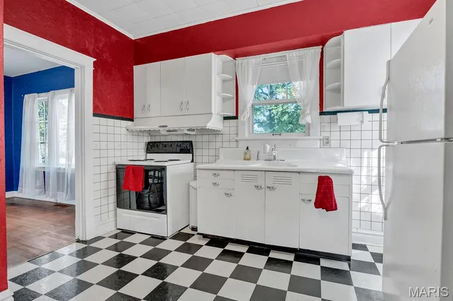 $269,900 | 12204 Ladue Road, St. Louis, MO 63141