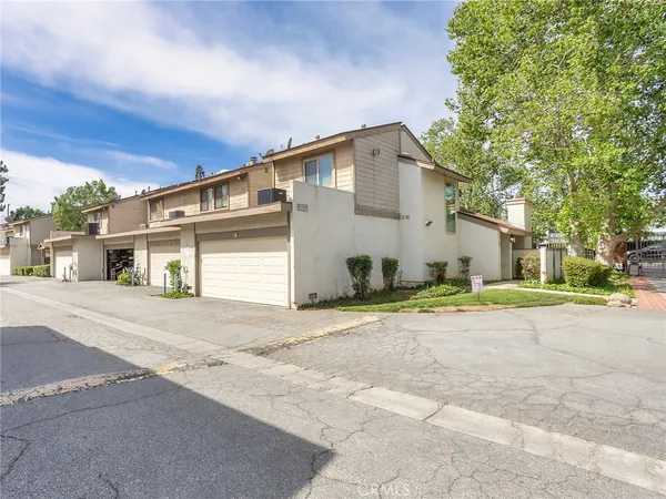 $489,984 | 8348 Penfield Avenue, Unit 3, Winnetka, CA 91306