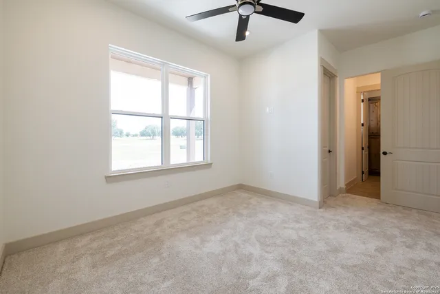 $775,000 | 811 Horseshoe Falls, Bandera, TX 78003