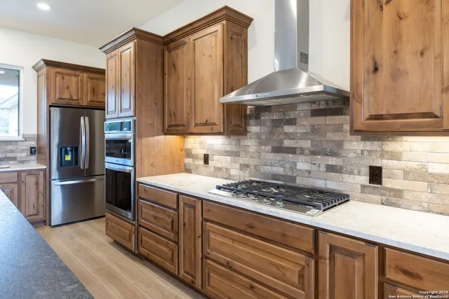 $775,000 | 811 Horseshoe Falls, Bandera, TX 78003