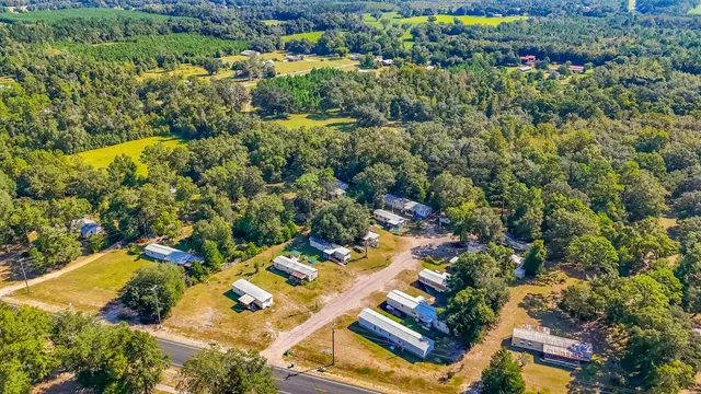 $1,000,000 | 10649 Northwest Goodman Drive, Bristol, FL 32321