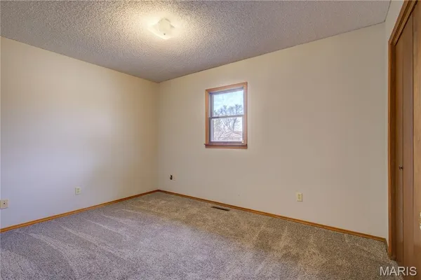 $205,000 | 202 Ashley Drive, Sikeston, MO 63801