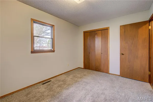 $205,000 | 202 Ashley Drive, Sikeston, MO 63801