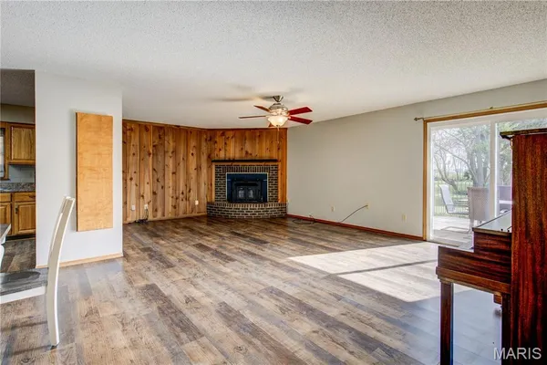 $205,000 | 202 Ashley Drive, Sikeston, MO 63801