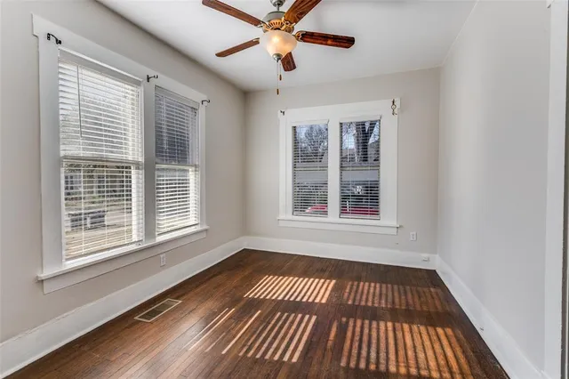 $1,000 | 2020 College Avenue, Unit A, Fort Worth, TX 76110