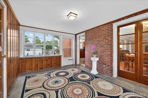 $295,000 | 9845 East Concord Road, St. Louis, MO 63128