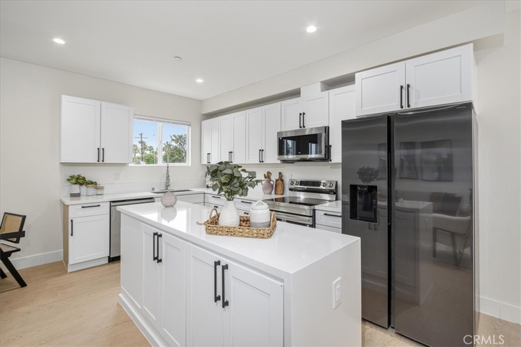 16623 Lake Avenue Paramount, CA 90723 - Photo 36 of 57