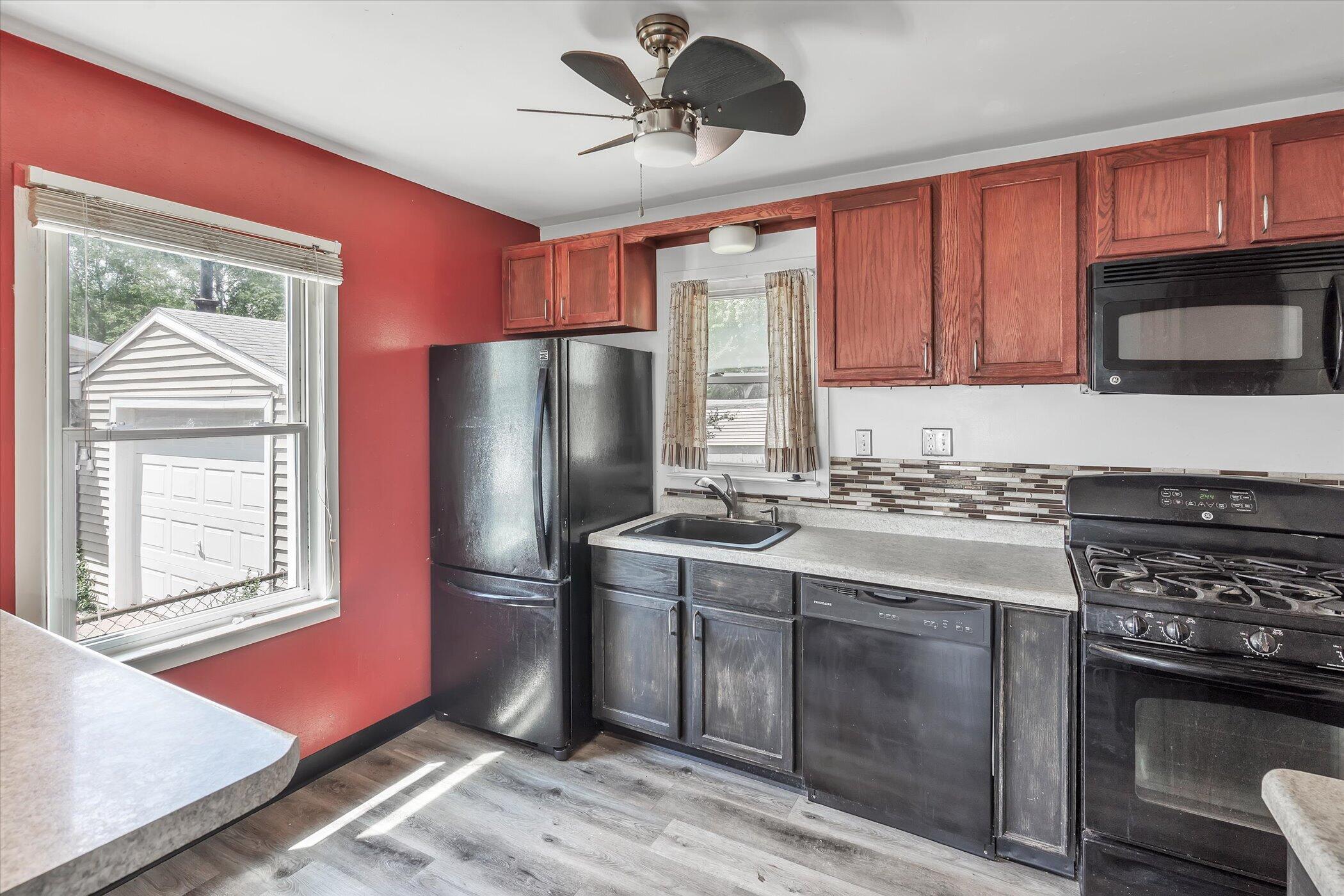 3658 Best Road Jackson, MI 49203 - Photo 8 of 24 15-3658-Best-Rd-WindowStill-Real-Estate-