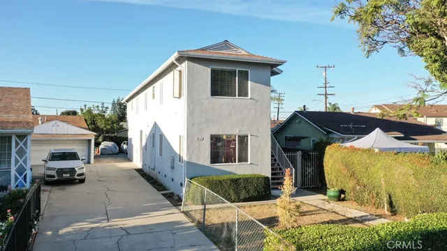 $1,095,000 | 1139 East 67th Street, Inglewood, CA 90302