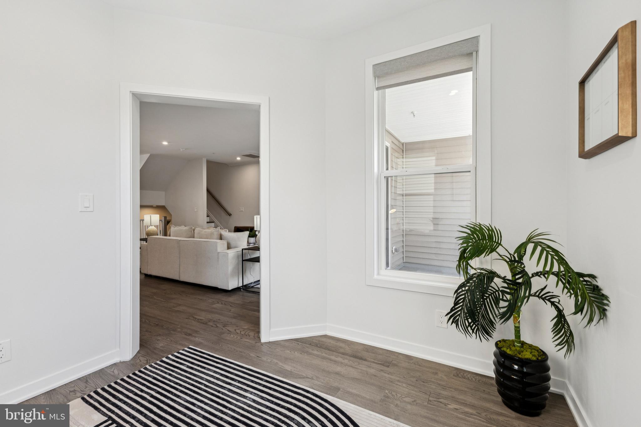 4635 Charger Place, Unit 805 Chantilly, VA 20151 - Photo 11 of 41 Office off living area