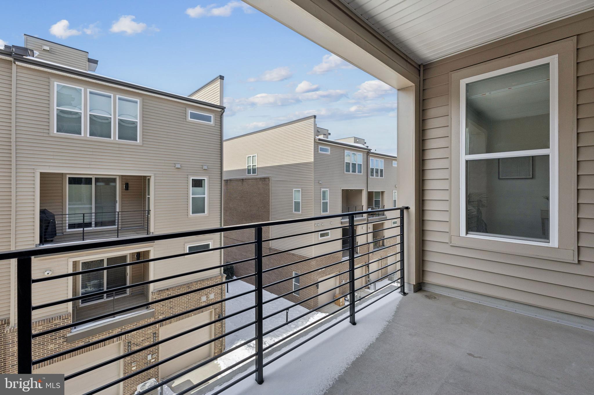 4635 Charger Place, Unit 805 Chantilly, VA 20151 - Photo 33 of 41 Balcony off living room