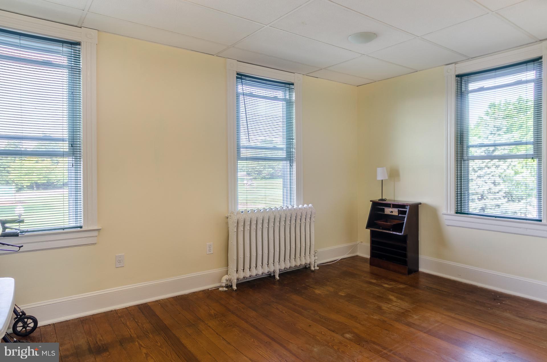 2502 Erdman Avenue Baltimore, MD 21213 - Photo 19 of 30 Unit 2 Bedroom