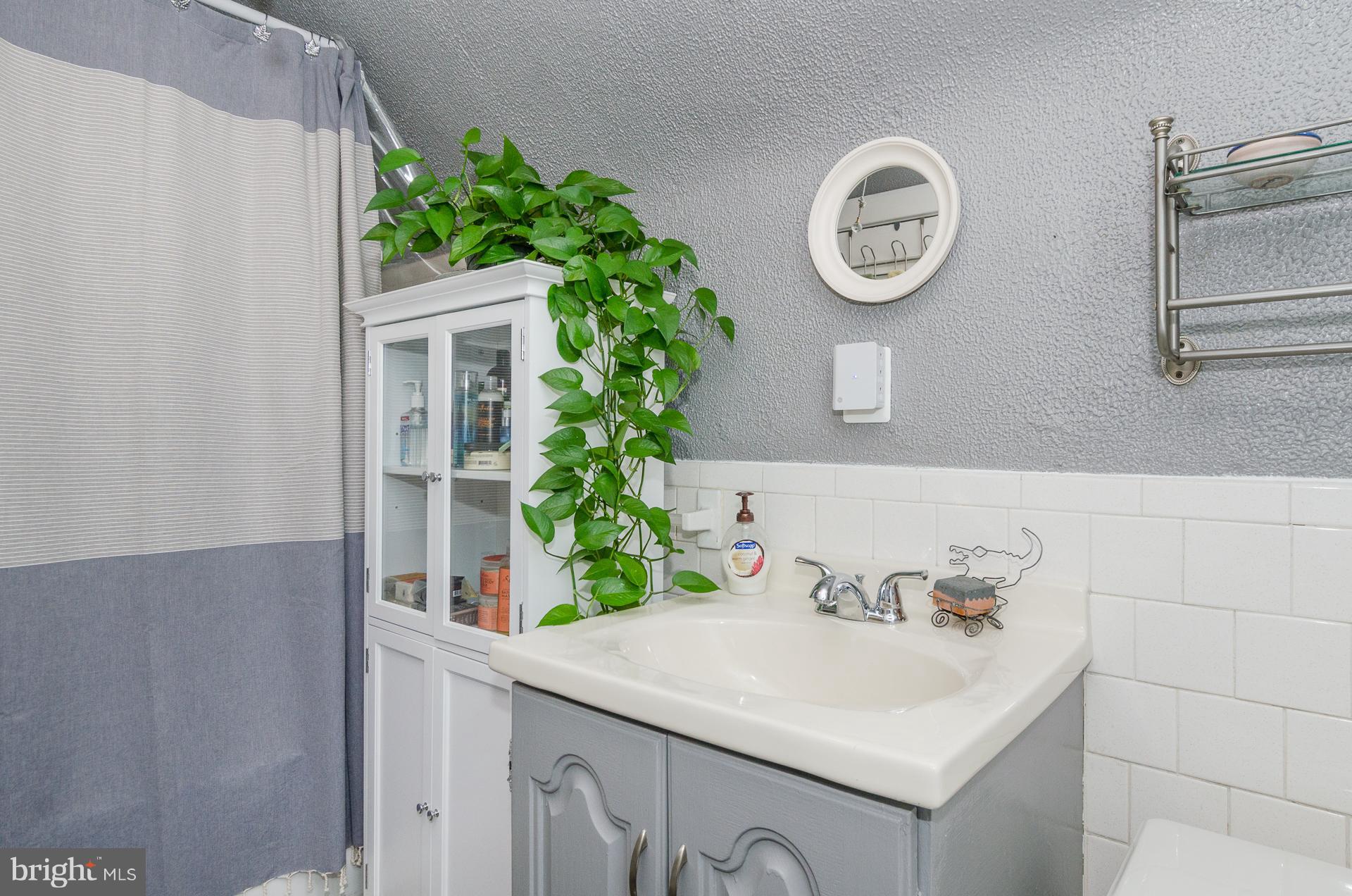 2502 Erdman Avenue Baltimore, MD 21213 - Photo 26 of 30 Unit 3 Bath