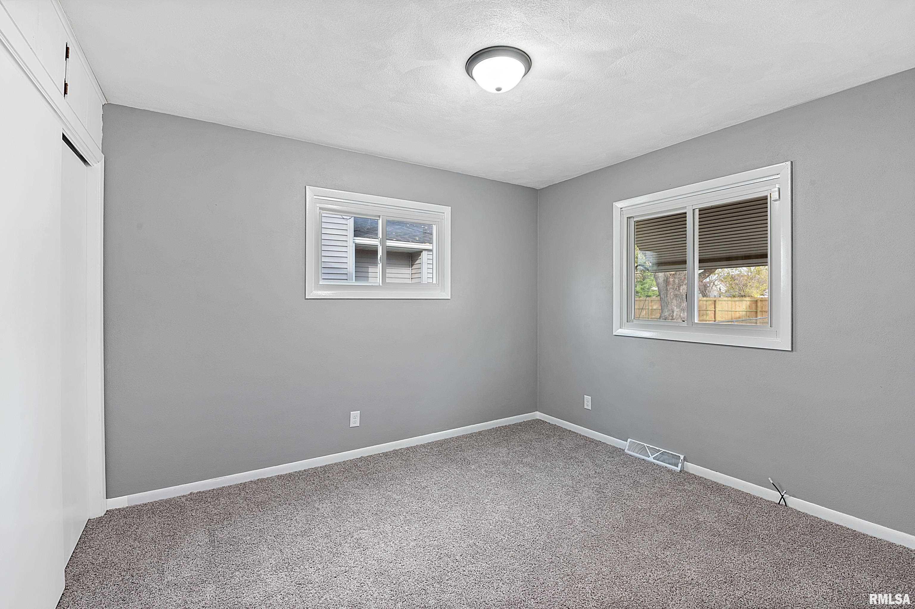 2408 3rd Street Moline, IL 61265 - Photo 14 of 23 Gallery Image 14
