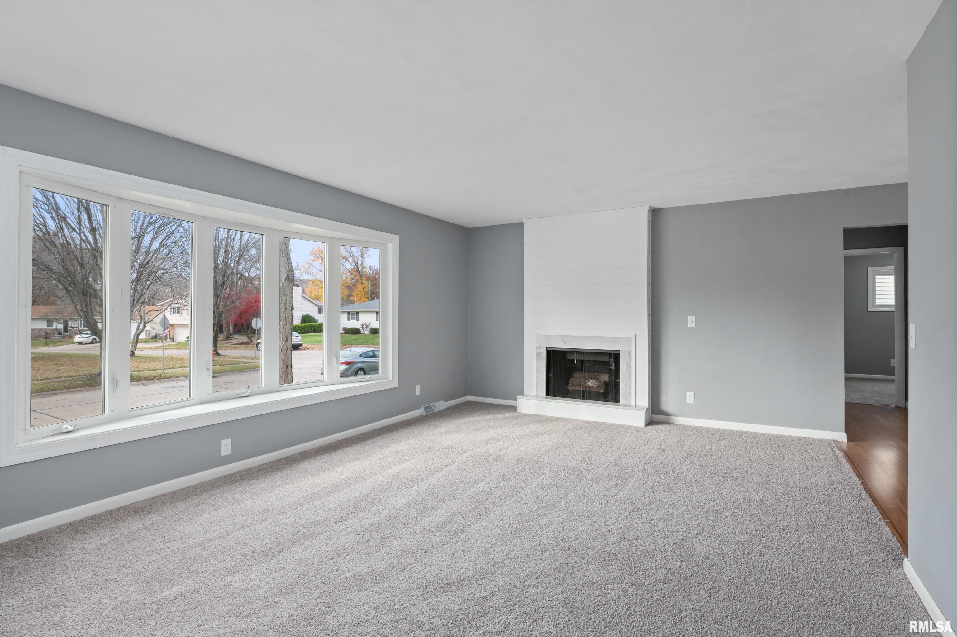 2408 3rd Street Moline, IL 61265 - Photo 9 of 23 Gallery Image 9