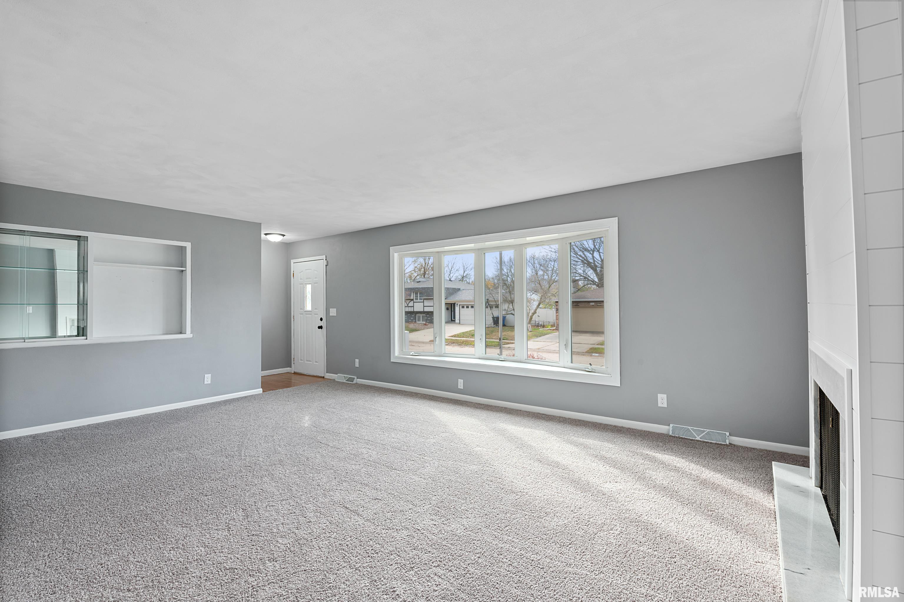 2408 3rd Street Moline, IL 61265 - Photo 10 of 23 Gallery Image 10