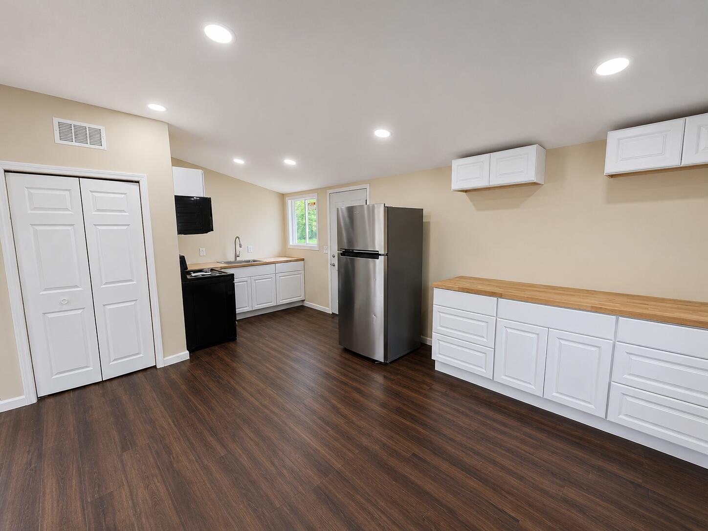 12704 Whitcomb Street Crown Point, IN 46307 - Photo 5 of 10 1448x1086