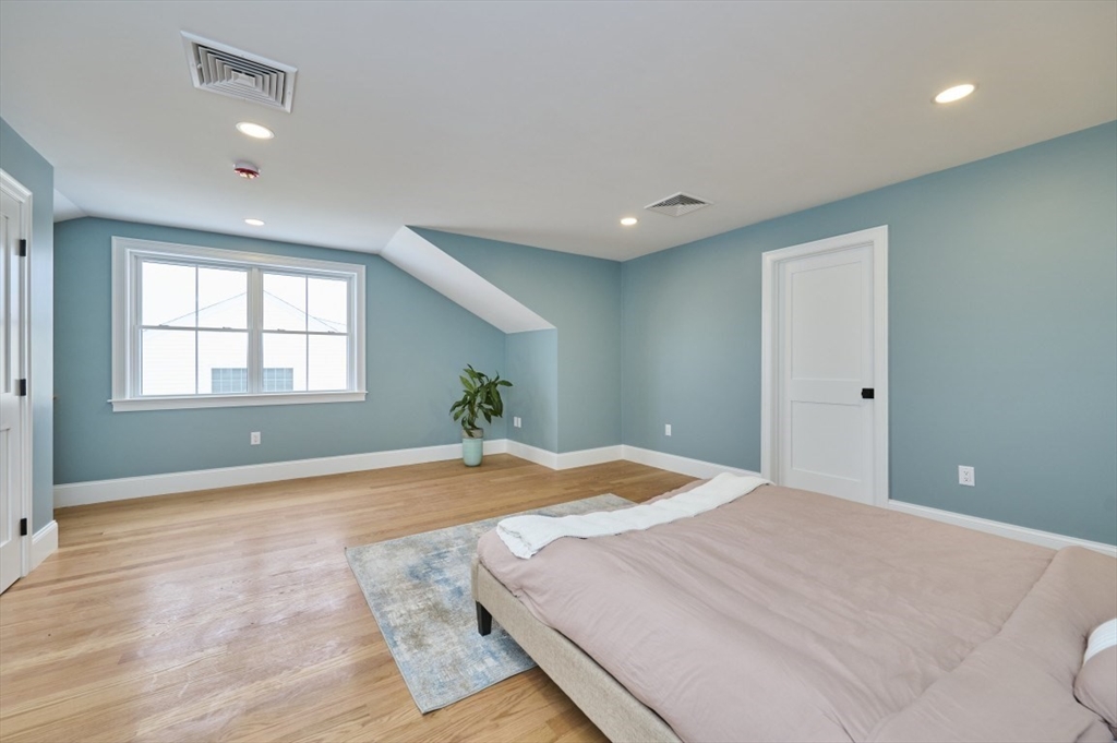 27 Mott Street, Unit 27 Arlington, MA 02474 - Photo 13 of 24