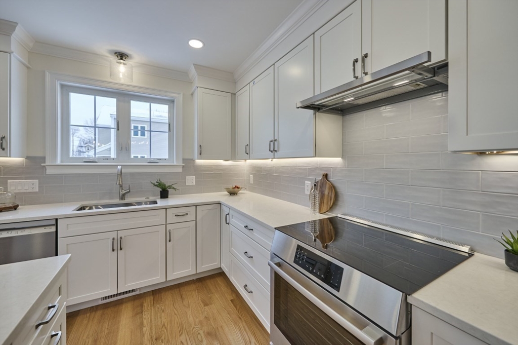 27 Mott Street, Unit 27 Arlington, MA 02474 - Photo 3 of 24
