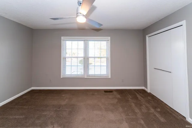 $1,325 | 107 Olde Newburgh Drive, Newburgh, IN 47630