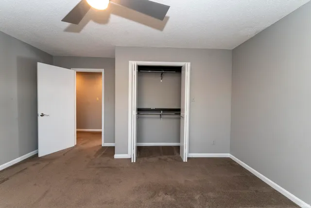 $1,325 | 107 Olde Newburgh Drive, Newburgh, IN 47630