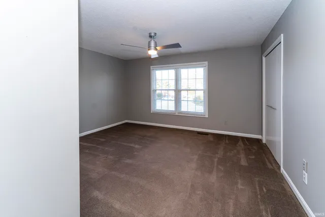 $1,325 | 107 Olde Newburgh Drive, Newburgh, IN 47630