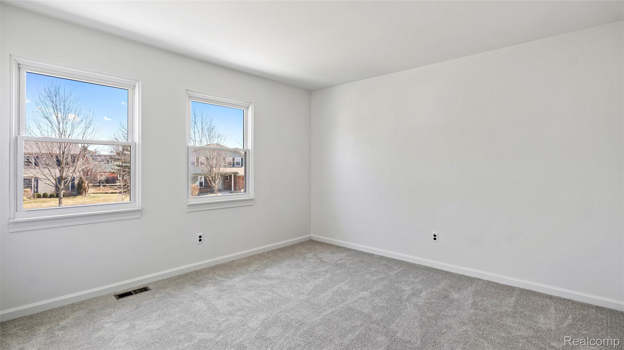 41886 Park Ridge Road Novi, MI 48375 - Photo 15 of 23 07-DSC02841.jpg