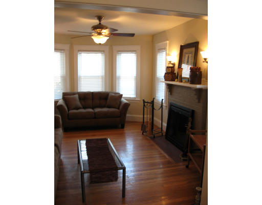 16 Hamblin Road, Unit 16 Waltham, MA 02453 - Photo 2 of 6