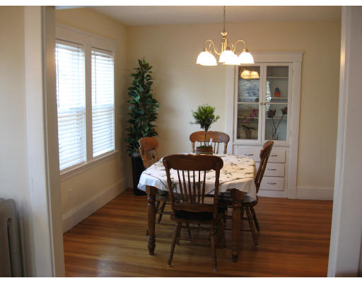 16 Hamblin Road, Unit 16 Waltham, MA 02453 - Photo 3 of 6
