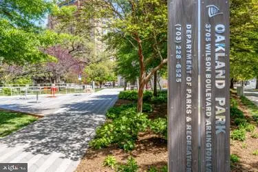 $383,900 | 3800 Fairfax Drive, Unit 207, Arlington, VA 22203